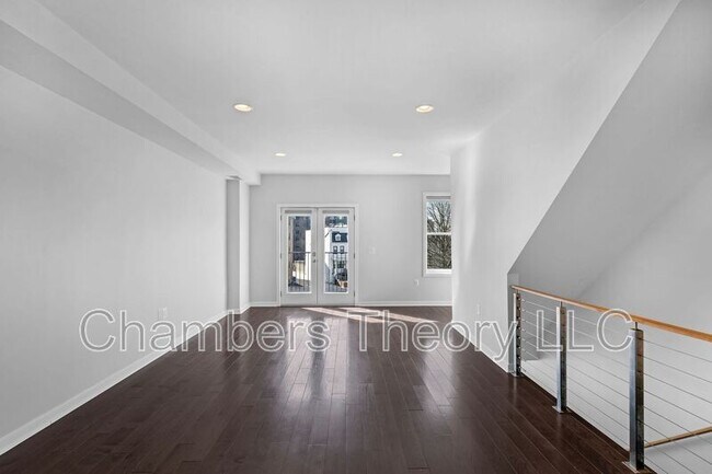 Building Photo - 15 N Street NW