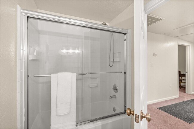 Building Photo - Available Now. Cute Home located in quiet ...