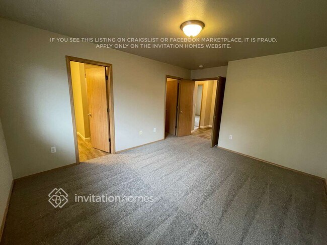 Building Photo - 1315 187th St Ct E