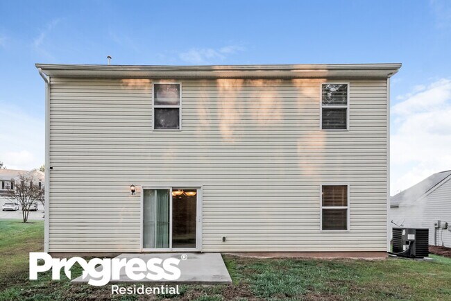 Building Photo - 320 Augustus Lane