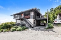 Building Photo - Fully Furnished Lower Unit In Berkeley!