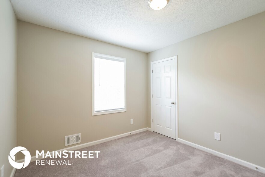 Building Photo - 111 Brookside Dr