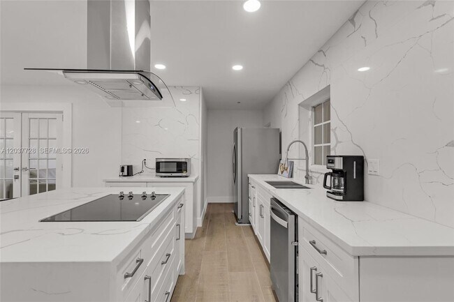 Building Photo - 3325 SW 127th Ave