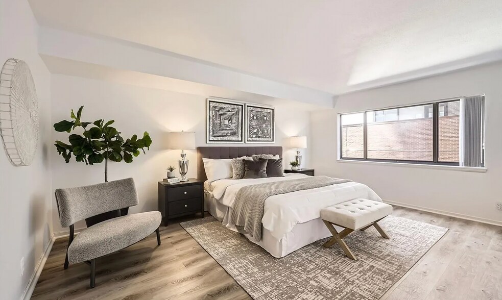 Building Photo - 1551 Larimer St