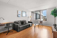 Building Photo - 401 12th St S