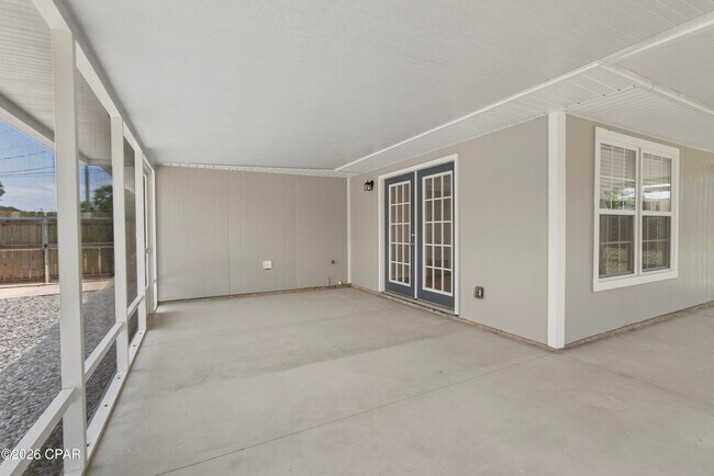 Building Photo - 115 Circle Dr