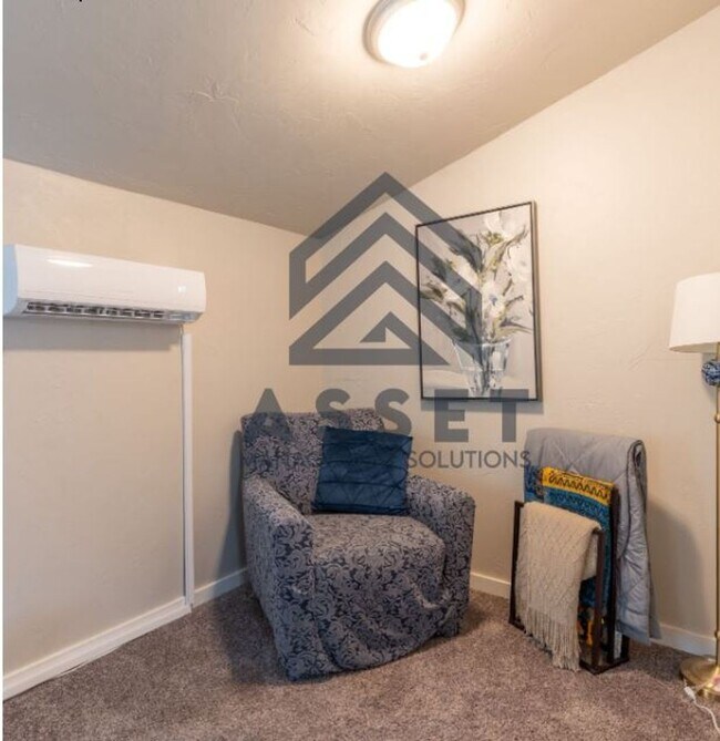 Building Photo - 2-Bed Furnished or Unfurnished The Choice Is Yours!