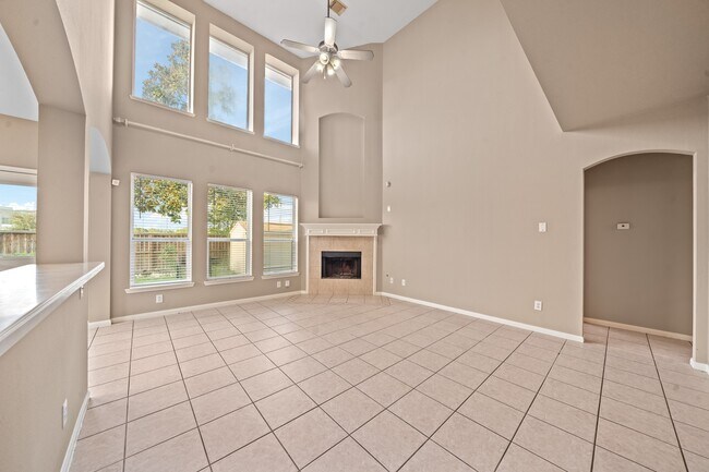 Building Photo - 12714 Mardi Gras Dr