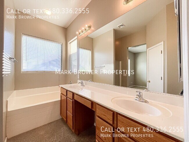 Building Photo - 3529 W Belle Ave