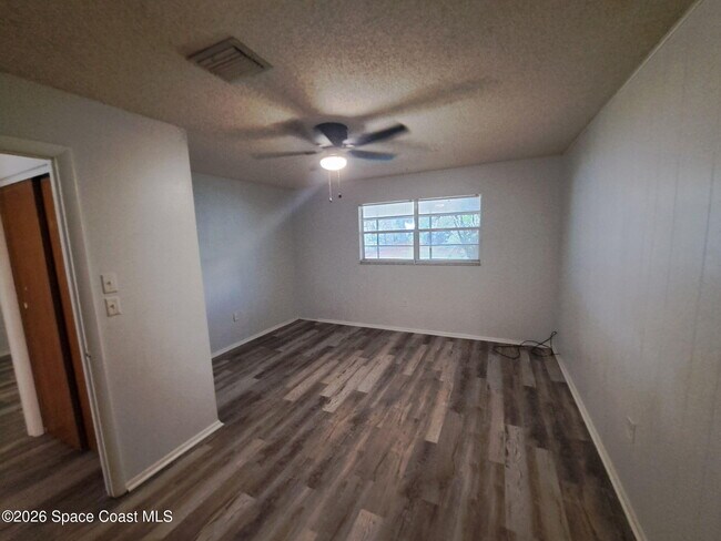 Building Photo - 1750 James Rhodes Pl