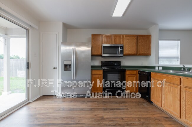 Building Photo - 306 Quail Hollow Dr
