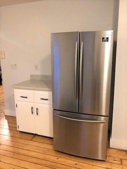 Building Photo - 33 Ann St