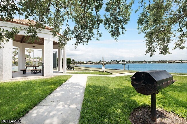 Building Photo - 7791 Esmeralda Way
