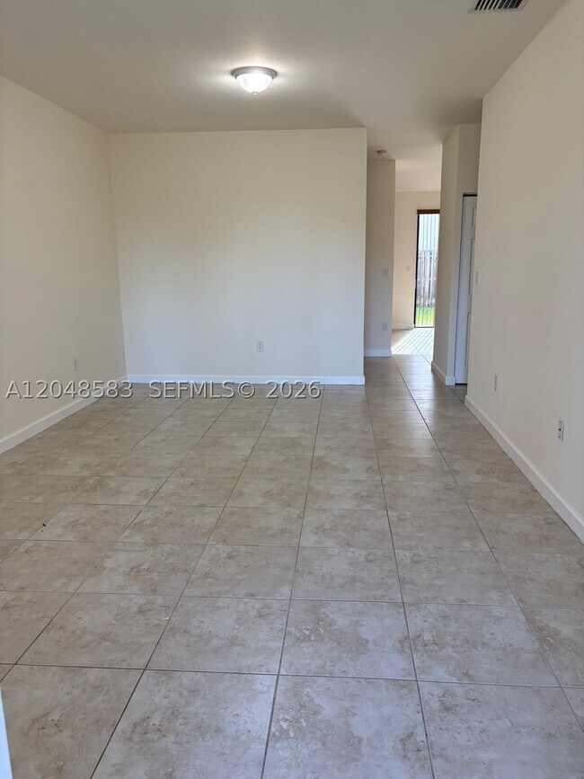 Building Photo - 17460 SW 153rd Ave