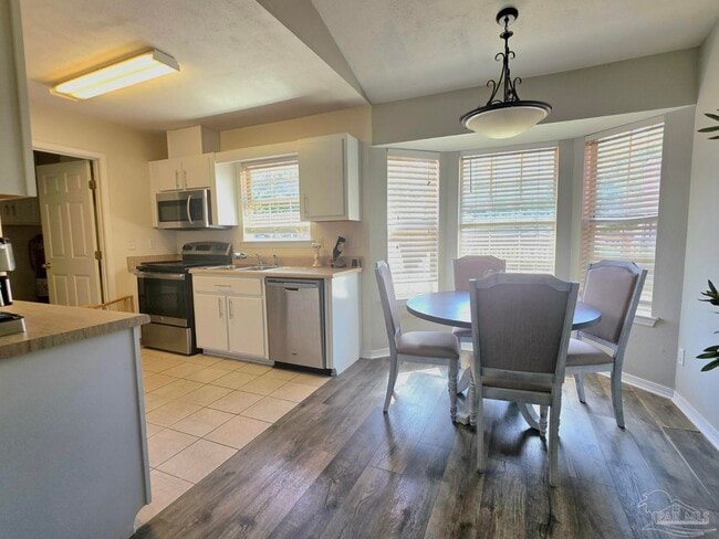 Building Photo - 81 N Jamaica St