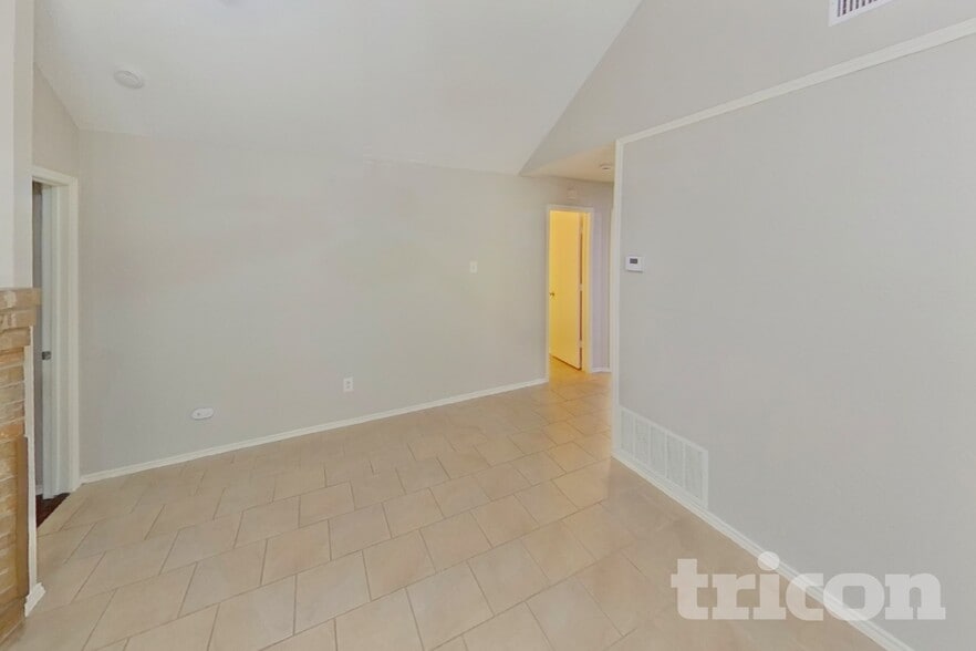Building Photo - 1734 Windmill Ln