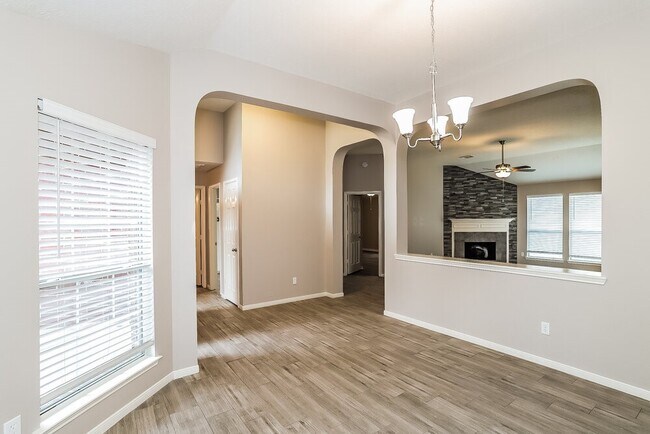 Building Photo - 5113 Orange Blossom Ct