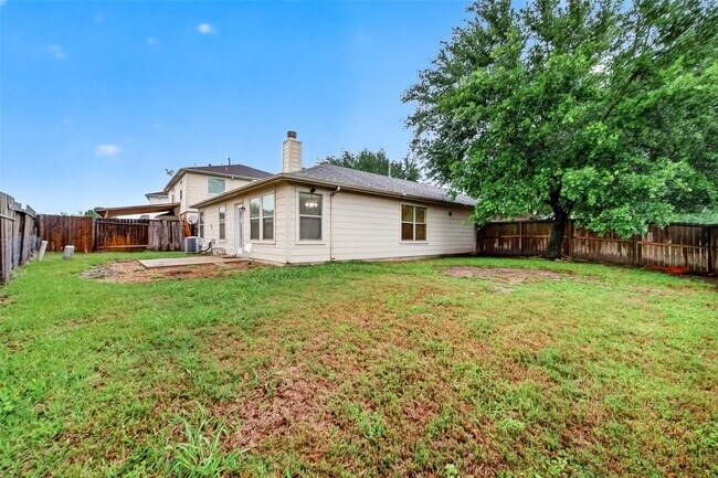 Building Photo - 9219 Pinderfield Ct