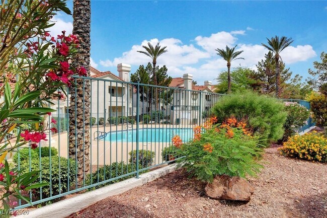 Building Photo - 760 Hunters Creek Ln