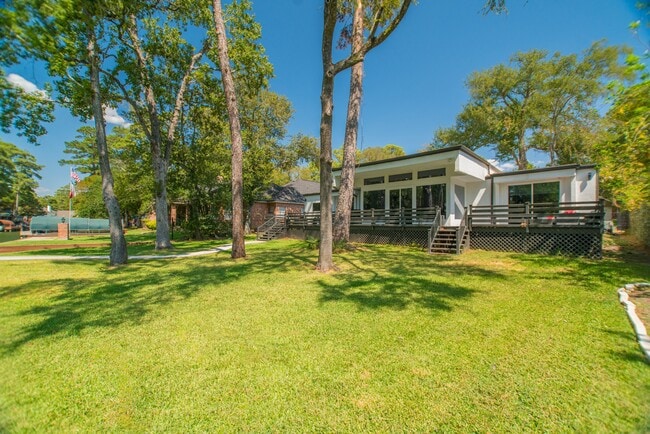 Building Photo - 3103 Hemingway Dr