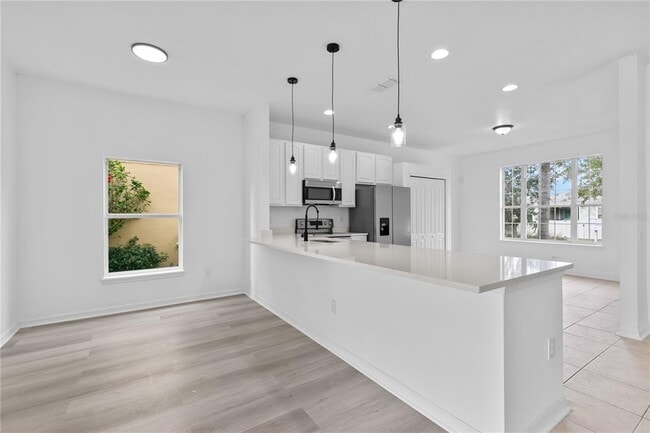 Building Photo - 4406 Hidden Meadow Dr