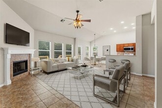 Building Photo - 1216 Willowbrook Dr
