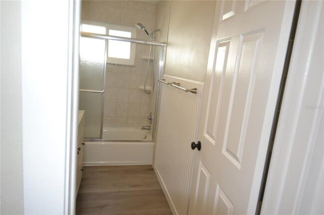 Building Photo - 746 Barbara St