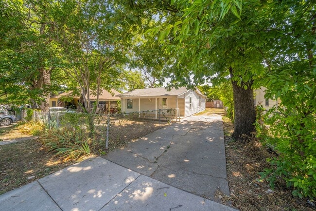 Building Photo - Beautiful home in Fort Worth!