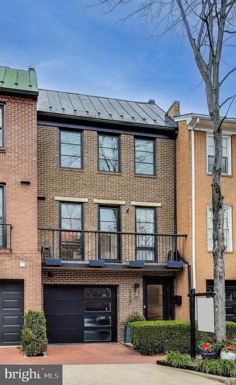 Building Photo - 117 Quay St