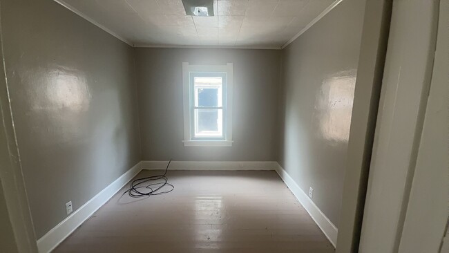 Building Photo - 247 E Pearl St
