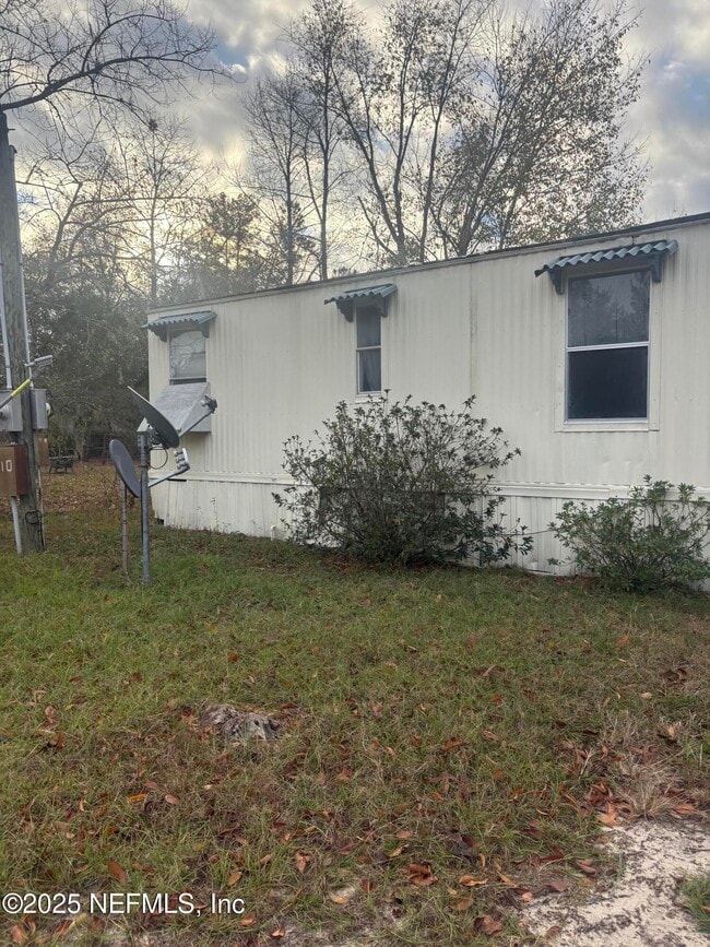 Building Photo - 105 Rhine St