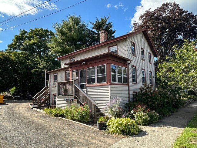 Primary Photo - 86 State St
