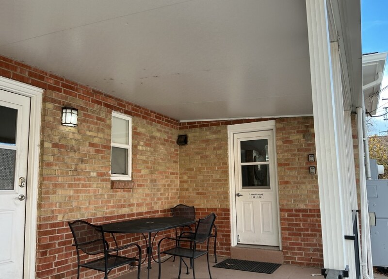 Building Photo - 245 S Pennsylvania St