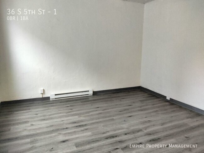 Building Photo - 36 S 5th St