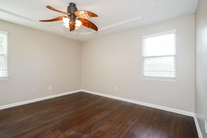 Building Photo - 2938 Seans Ct