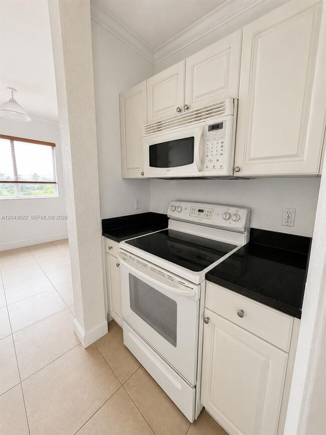 Building Photo - 21100 SW 87th Ave