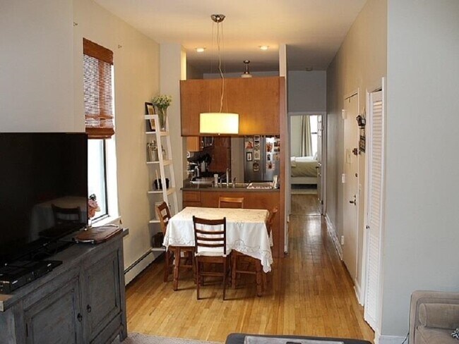 Building Photo - 261 12th St