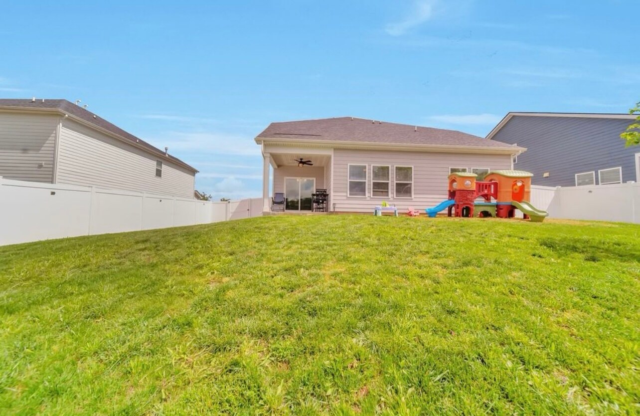 Building Photo - 4022 Arrowleaf Ln