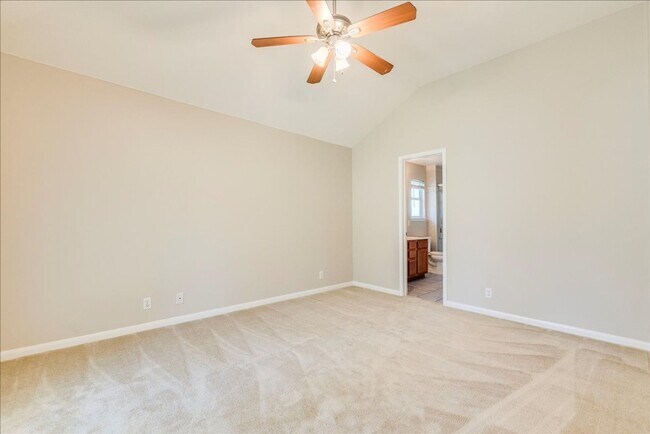 Building Photo - 913 Jasmine Trail