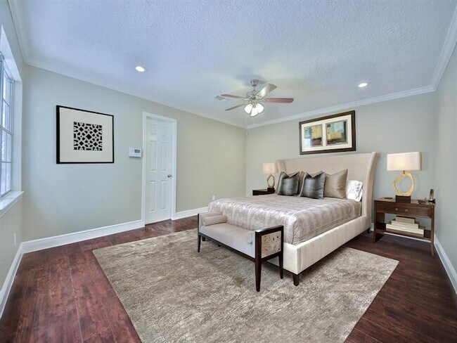 Building Photo - 10519 Laneview Dr