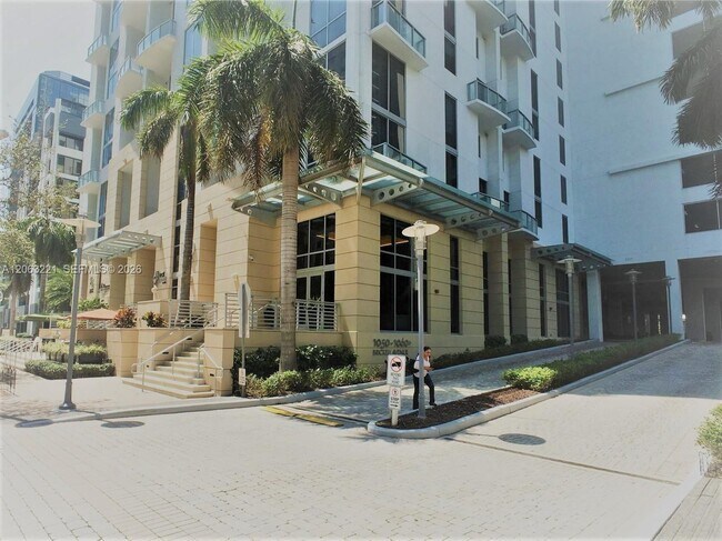 Building Photo - 1050 Brickell Ave