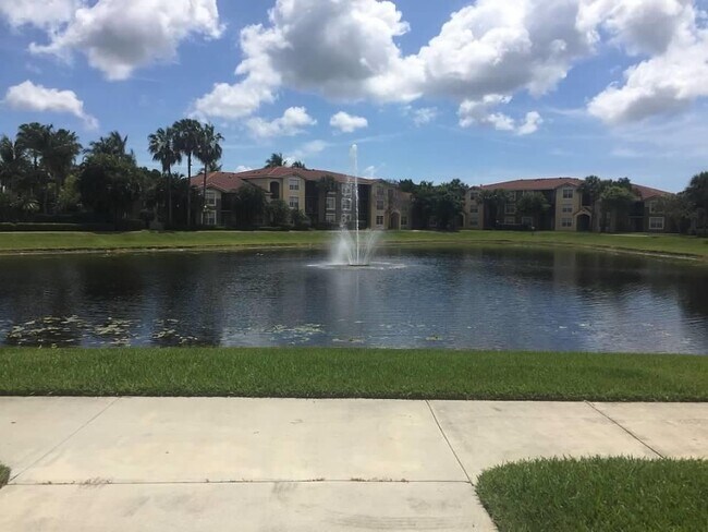 Building Photo - 15095 Michelangelo Blvd