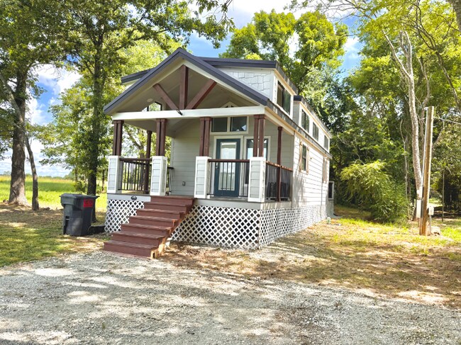 Building Photo - 3235 Co Rd 3365