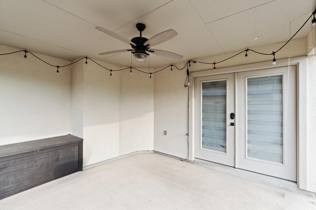 Building Photo - 5418 Travesia Ct