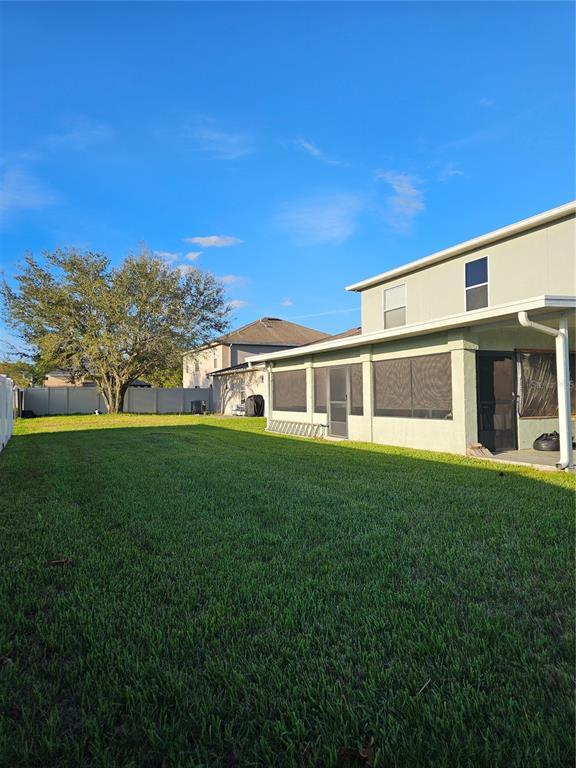 Building Photo - 551 Stonewall Ave