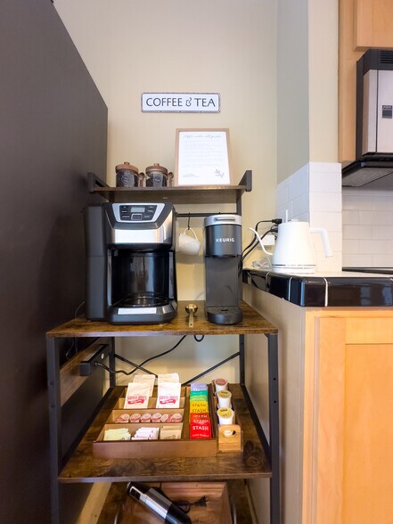 Coffee/tea station - 1519 32nd Ave