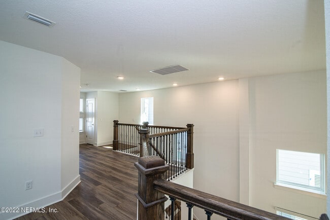 Building Photo - 183 Millenia Dr