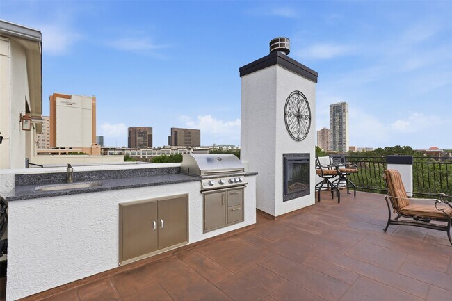 Building Photo - 5330 Fayette St