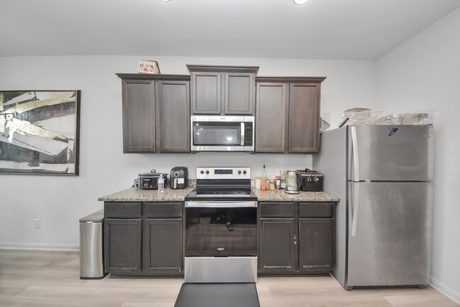 Building Photo - 7943 Vacek Meadows Loop