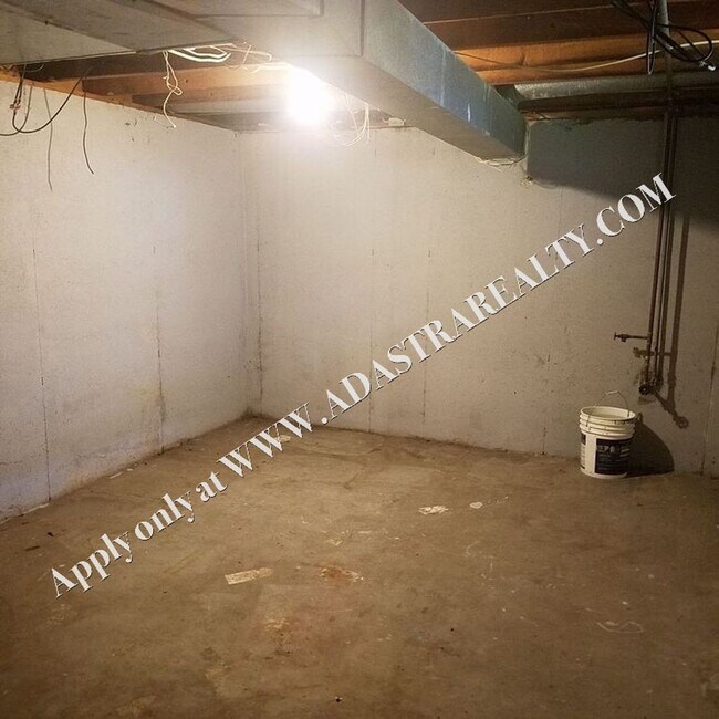 Building Photo - Gorgeous 3 Bedroom Duplex in Olathe-Availa...